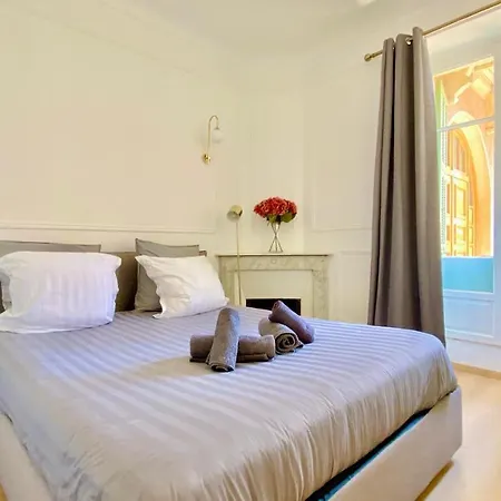 Designer Garden View Ac, Fiber Wifi Heart Of Monte Carlo